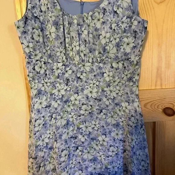 Northstyle Floral Mid Length Dress Size 10 - Picture 3 of 14